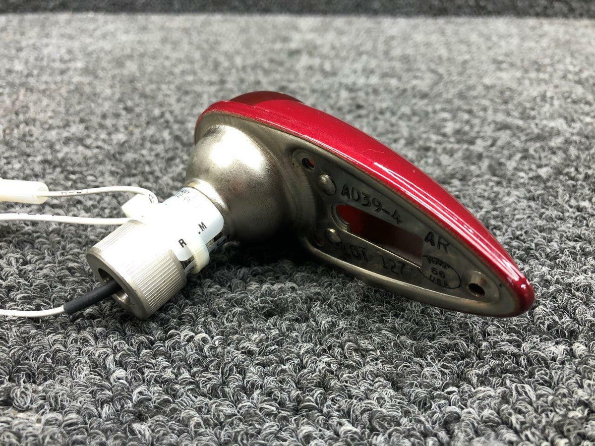 Whelen A039-5 / W1284R Robinson R44 Whelen Position Light Assy Red W/ Lens Volts 14