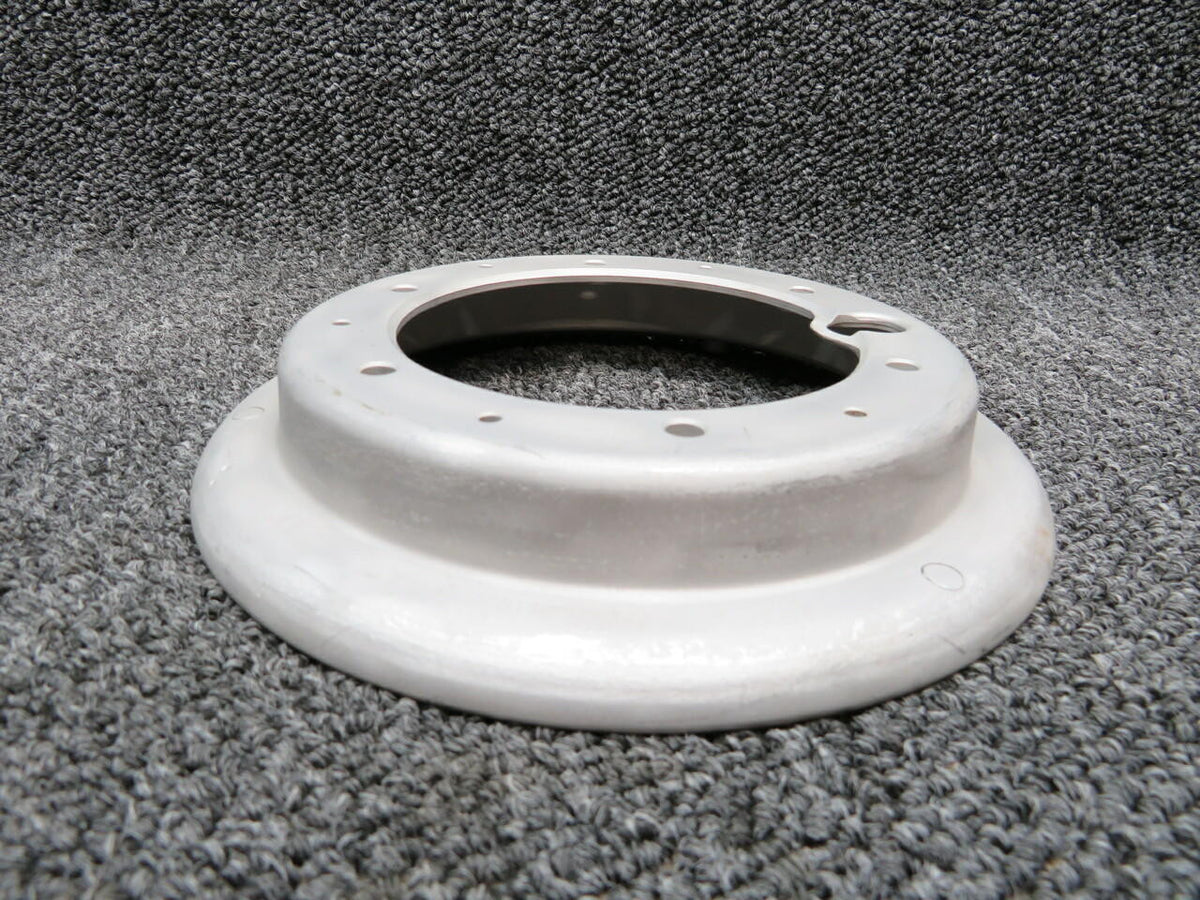 Cessna D30062-1 Cessna 150L Main Gear Flange Assembly