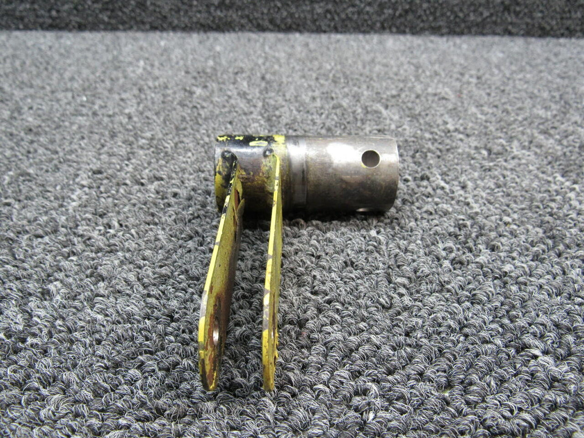 Grumman 603076-502 Grumman AA-5A Aileron Horn Assembly