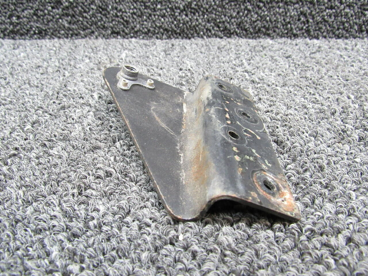 Grumman 804037-502 Grumman AA-5A Shoulder Belt Mount RH