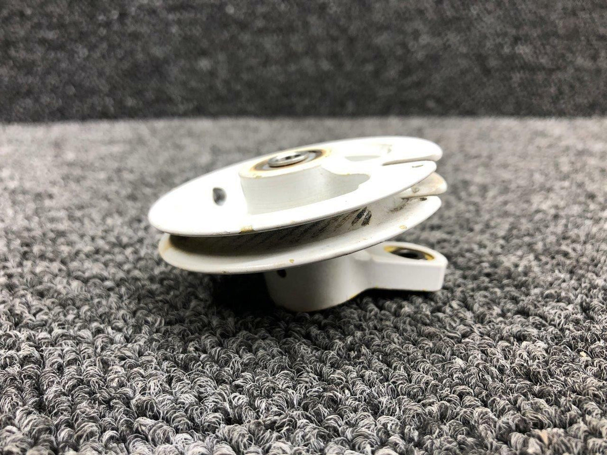 Cessna 0961110-17 Cessna 162 Aileron Sector Actuator LH