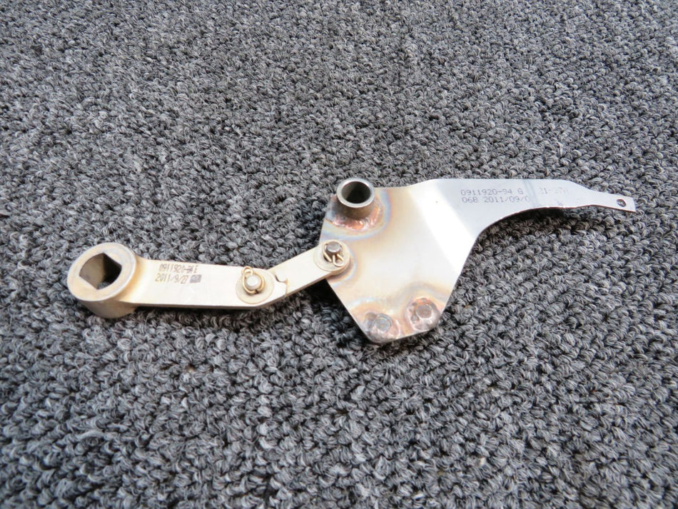 0911920-94 / 0911920-84 Cessna 162 Cabin Door Weld Lever RH W/ Cam