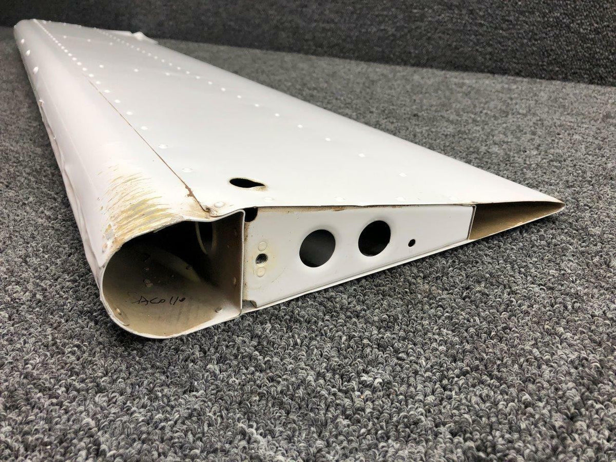 Cessna 0924100-3 Cessna 162 Aileron Assembly RH
