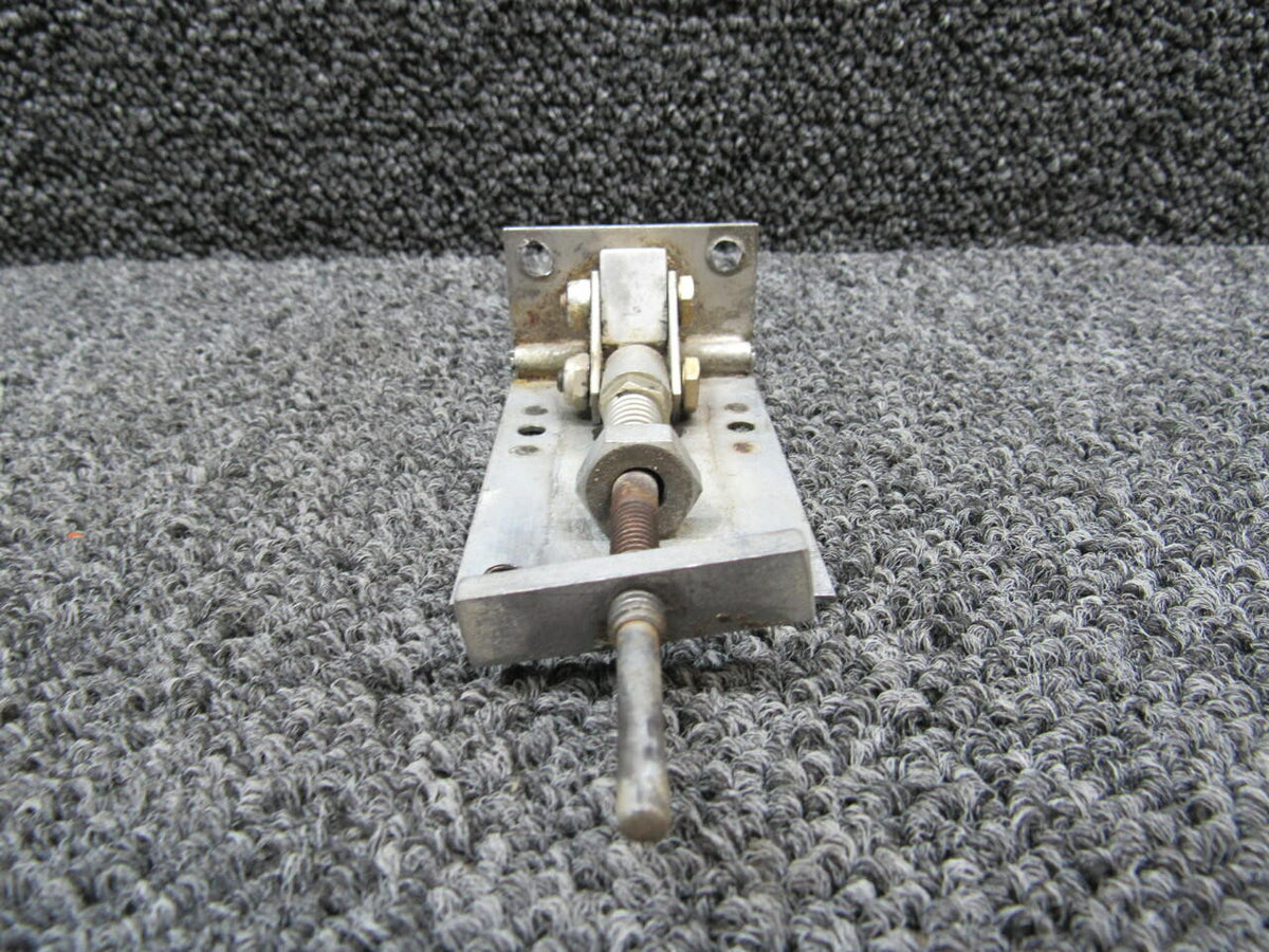Bellanca Bellanca 8KCAB Door Latch Assembly