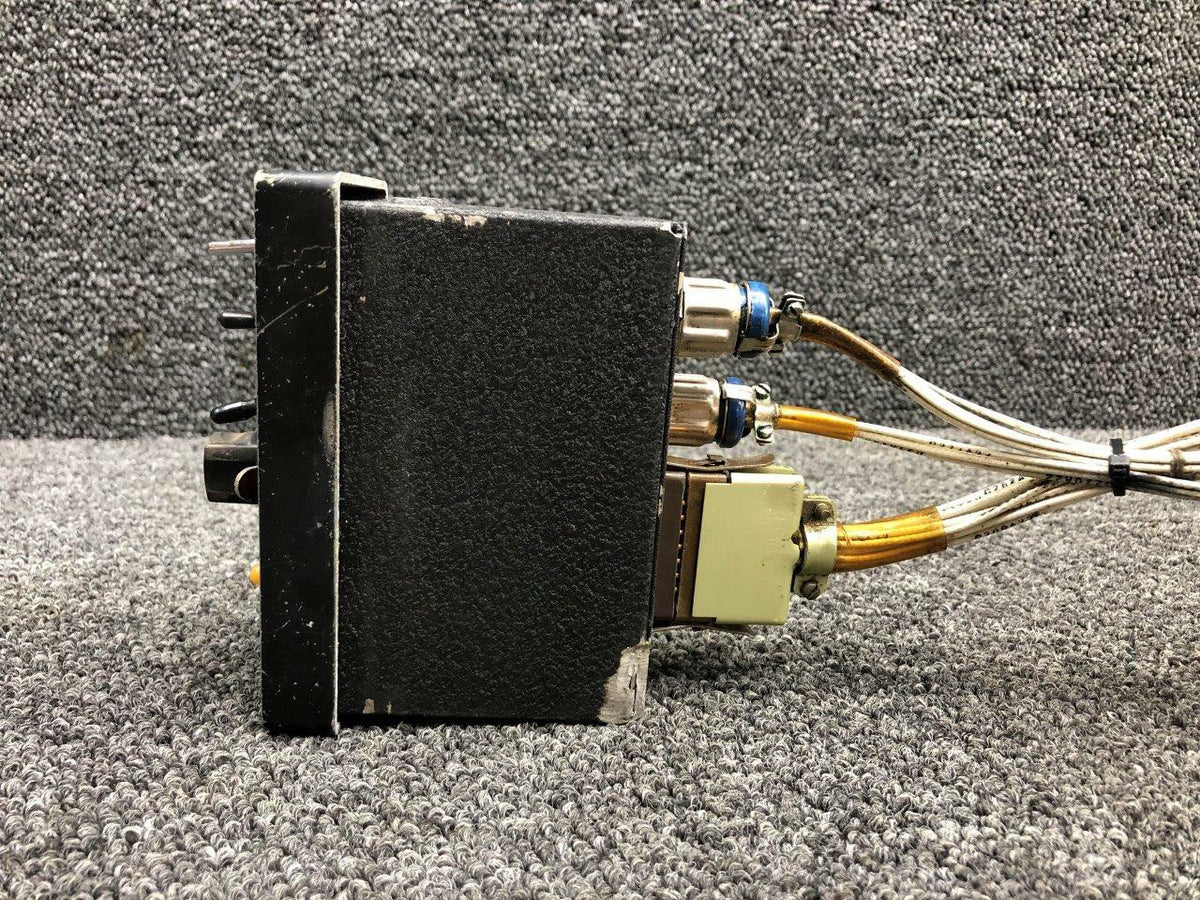Navomatic 35670-1028 M/N C-520B Cessna 401 Navomatic Autopilot Controller 28V CORE