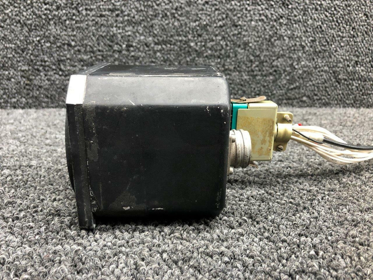 King Radio 066-3017-00 M/N KI-255 Cessna 401 King Radio ADF Indicator 28V