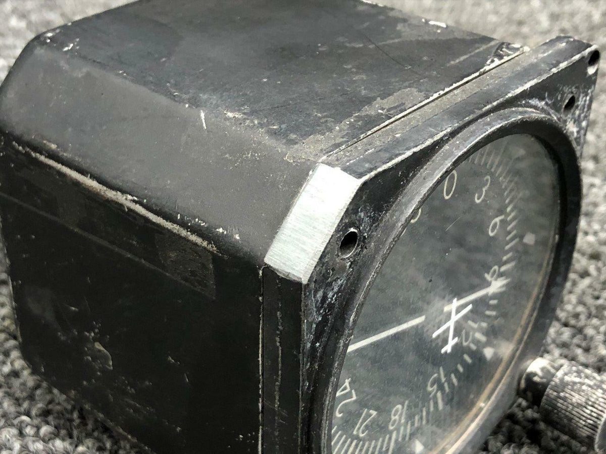 King Radio 066-3017-00 M/N KI-255 Cessna 401 King Radio ADF Indicator 28V