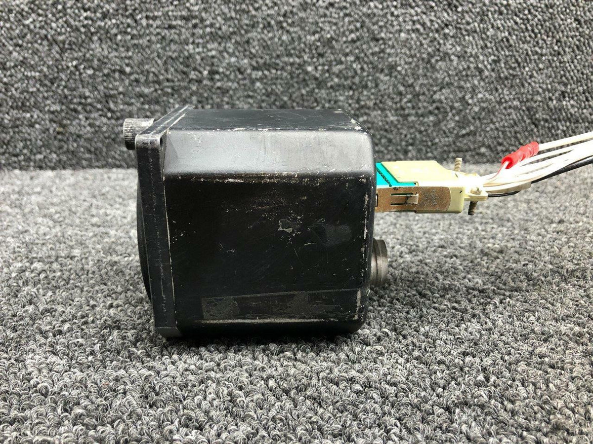 King Radio 066-3017-00 M/N KI-255 Cessna 401 King Radio ADF Indicator 28V