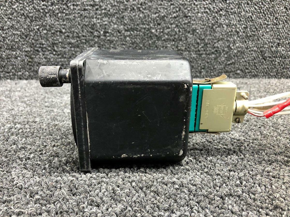 King Radio 066-3017-00 M/N KI-255 Cessna 401 King Radio ADF Indicator 28V