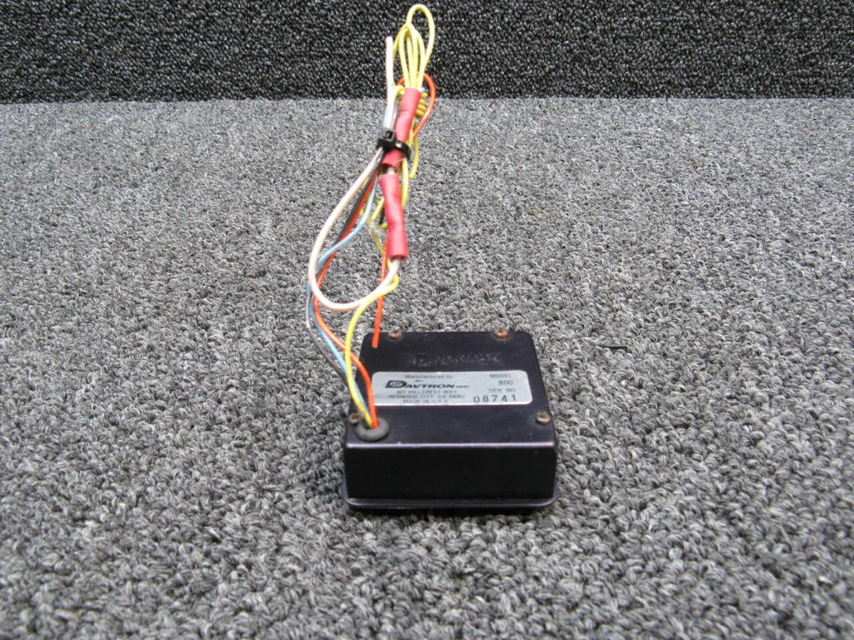 Davtron M800 Cessna 401 Davtron Chronometer Gauge Volts 28 CORE