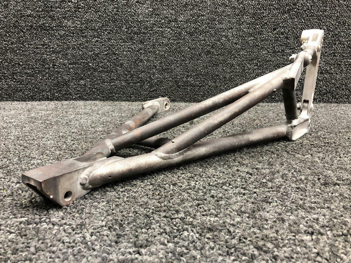 Cessna 5042002-1 Cessna 401 Nose Gear Drag Brace Truss