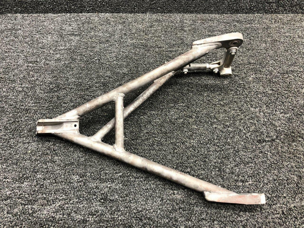 Cessna 5042002-1 Cessna 401 Nose Gear Drag Brace Truss