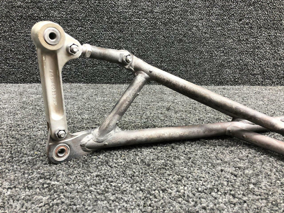 Cessna 5042002-1 Cessna 401 Nose Gear Drag Brace Truss