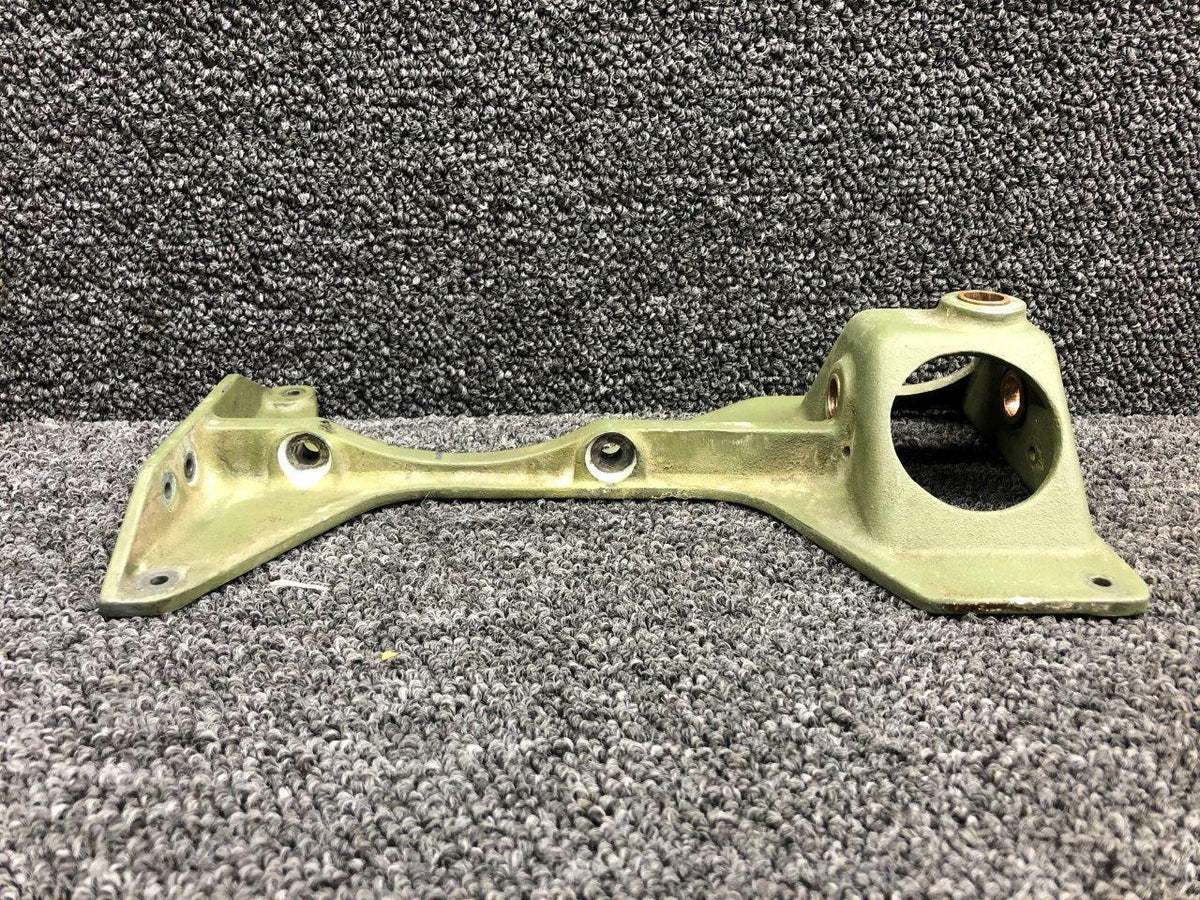 Cessna 5011013-1 USE 5011013-3 Cessna 401 Actuator Mounting Bracket