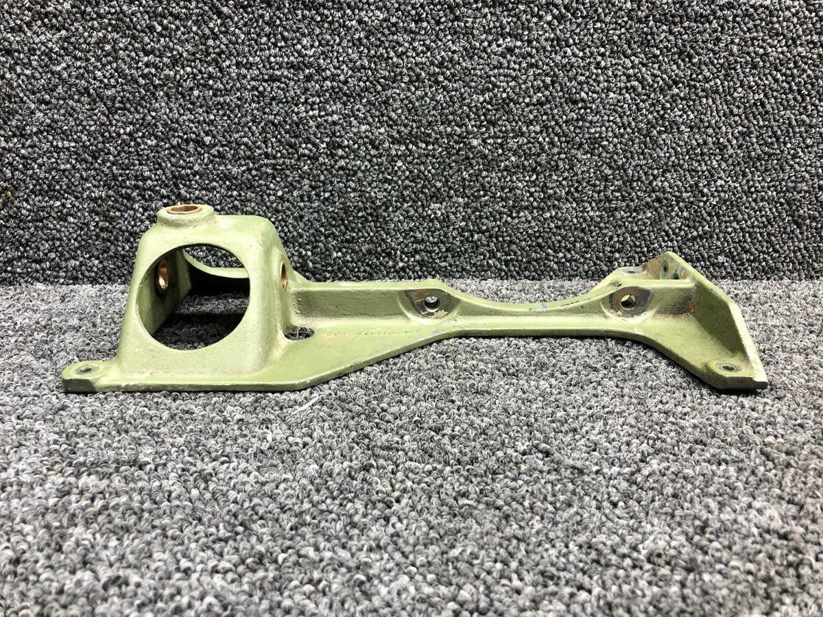 Cessna 5011013-1 USE 5011013-3 Cessna 401 Actuator Mounting Bracket