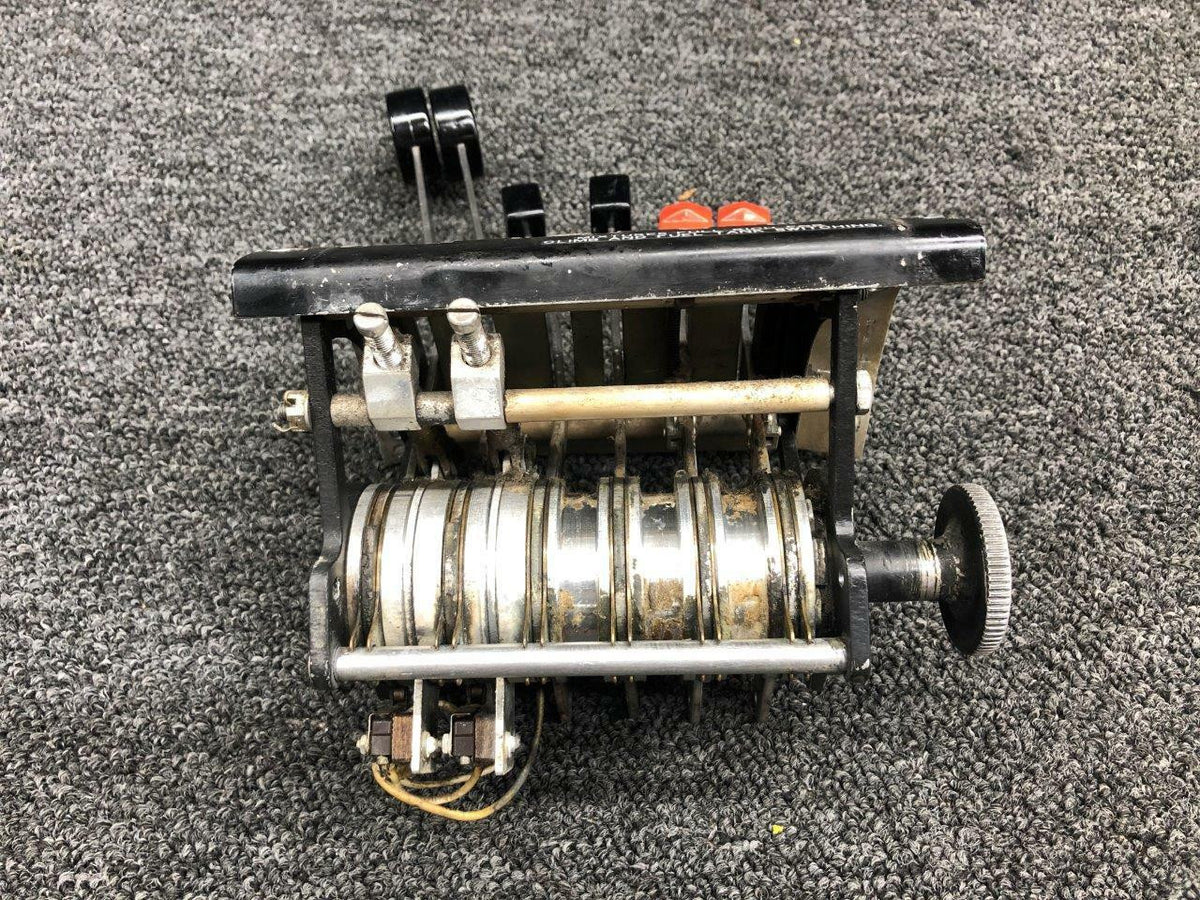 Cessna 5091504-4 Cessna 401 Engine Control Quadrant Assy W/ Placard
