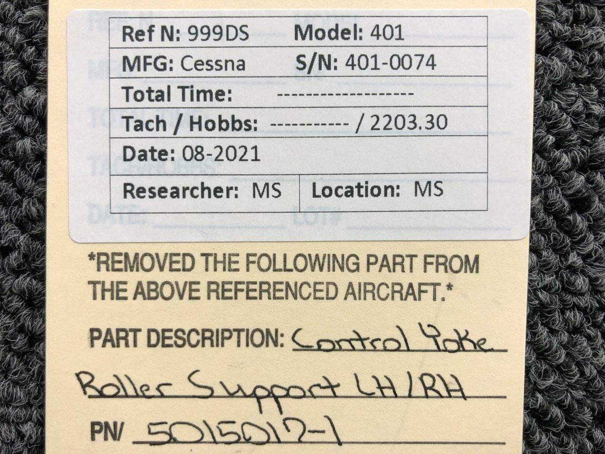 Cessna 5015017-1 Cessna 401 Control Yoke Roller Support LH / RH