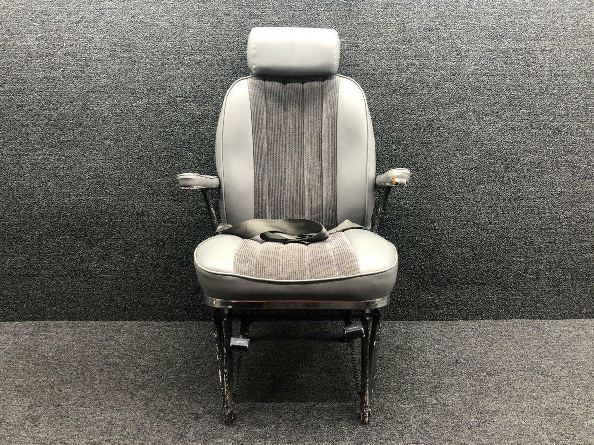 Cessna 5014000-1 Cessna 401 Passenger Seat Forward Facing LH / RH W/ Armrest
