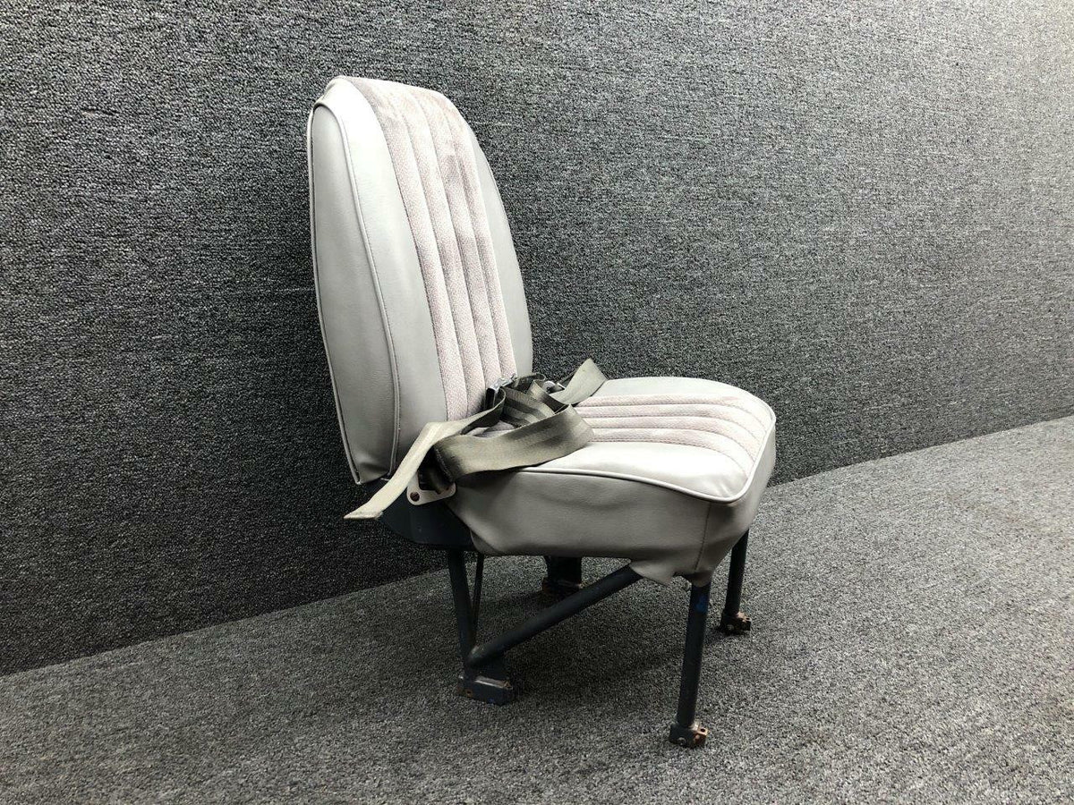 Cessna 5214009-2 Cessna 401 Passenger Seat Assembly Aft