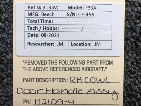 Beechcraft H2109-4 Beechcraft F33A Cowl Door Handle Assembly RH