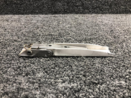 Beechcraft H2109-4 Beechcraft F33A Cowl Door Handle Assembly RH