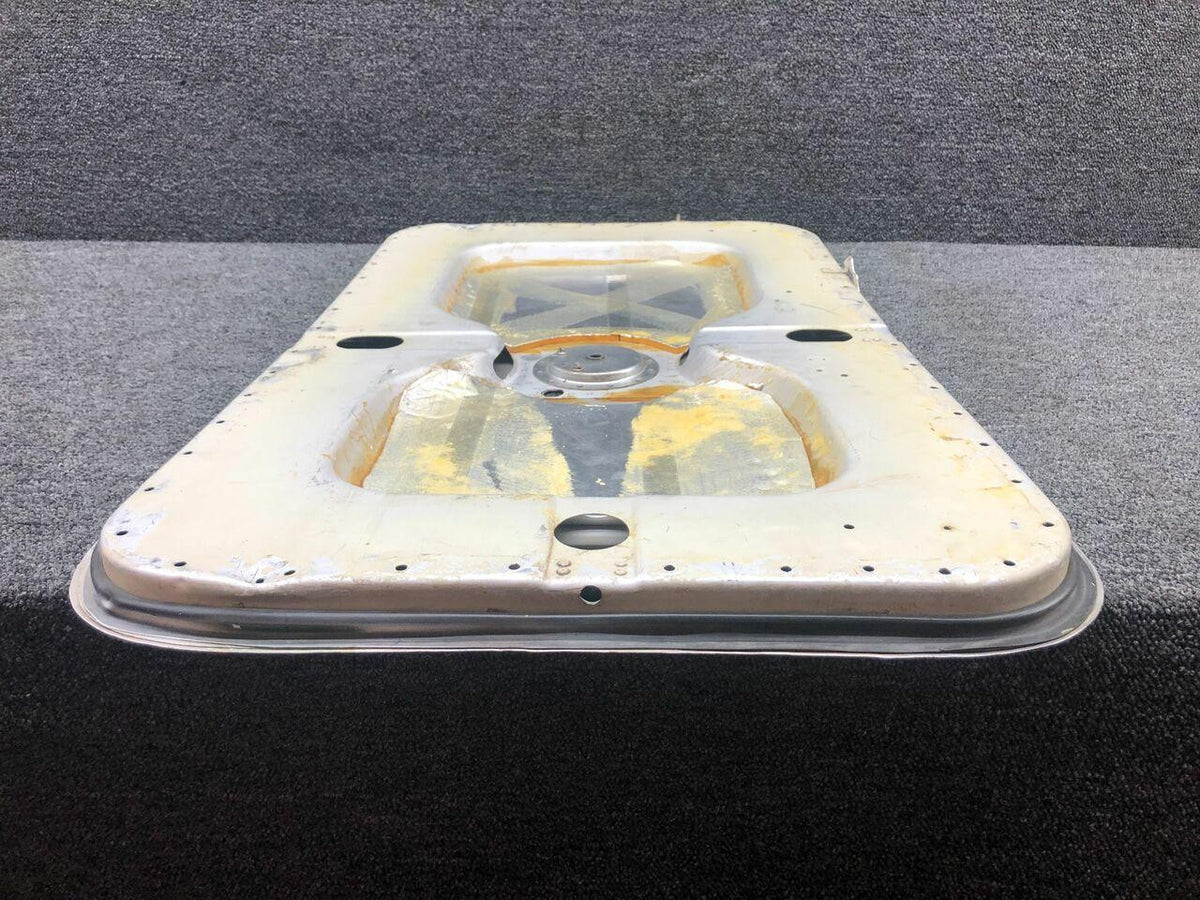 Beechcraft 002-430077-1 USE 002-430077-21 Beechcraft F33A Large Baggage Door Assy
