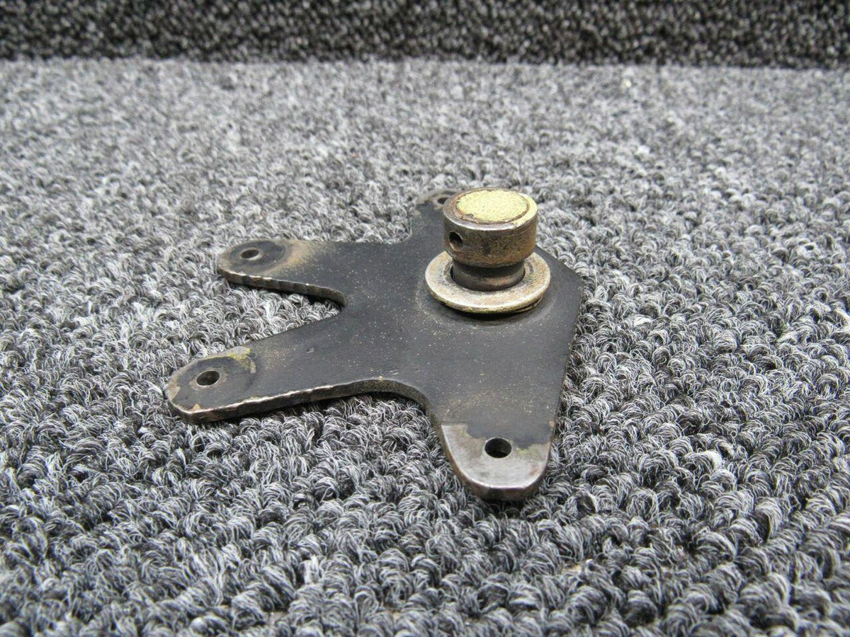 Piper 48892-002 Piper PA31-T1 Latch Assembly Nose Cone