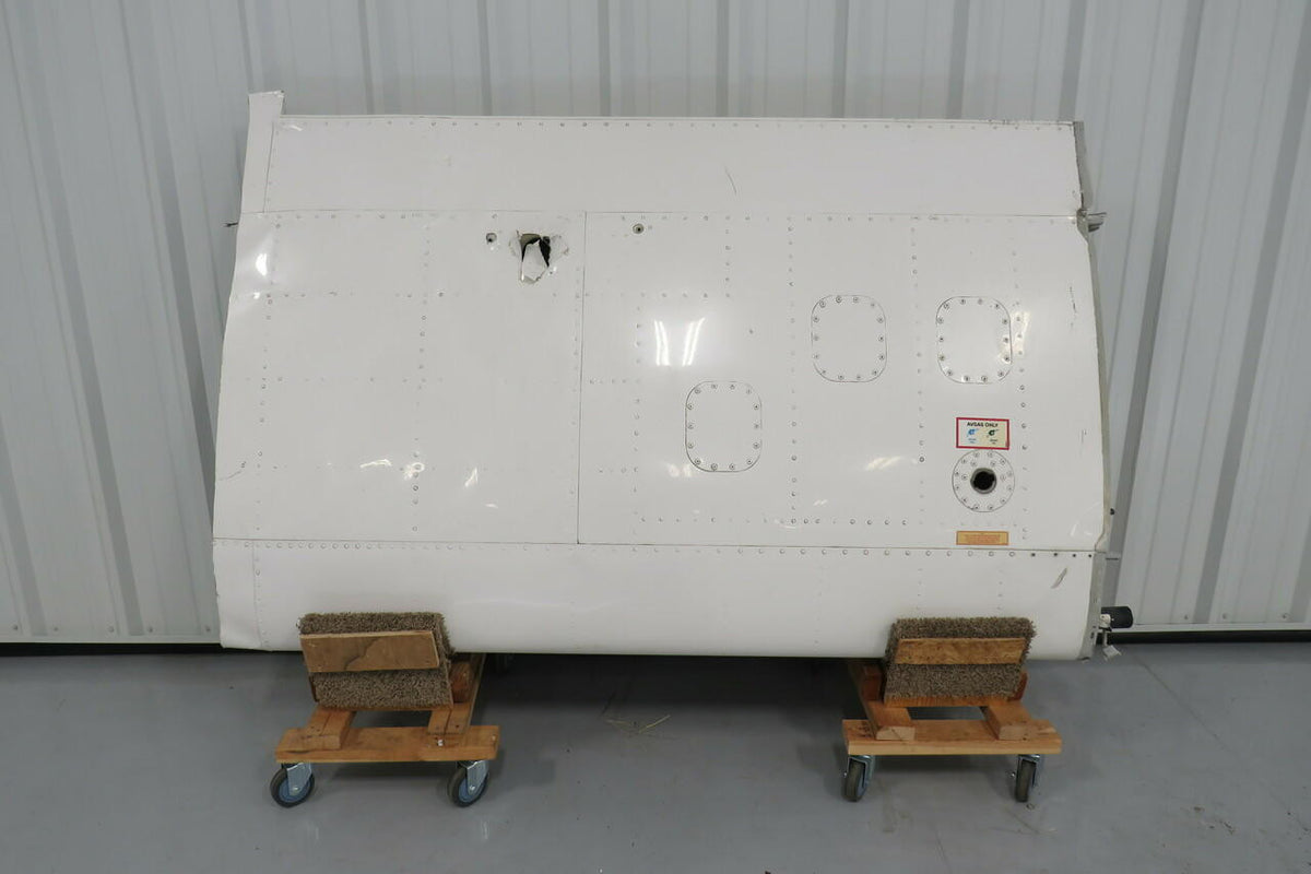 Cessna 0522644-18 0520018-14/0523080-34 Cessna 172S RH Wing Assembly