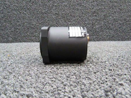 UMA T04213U150P08W UMA Oil Pressure Gauge NO DIAL NEW OLD STOCK