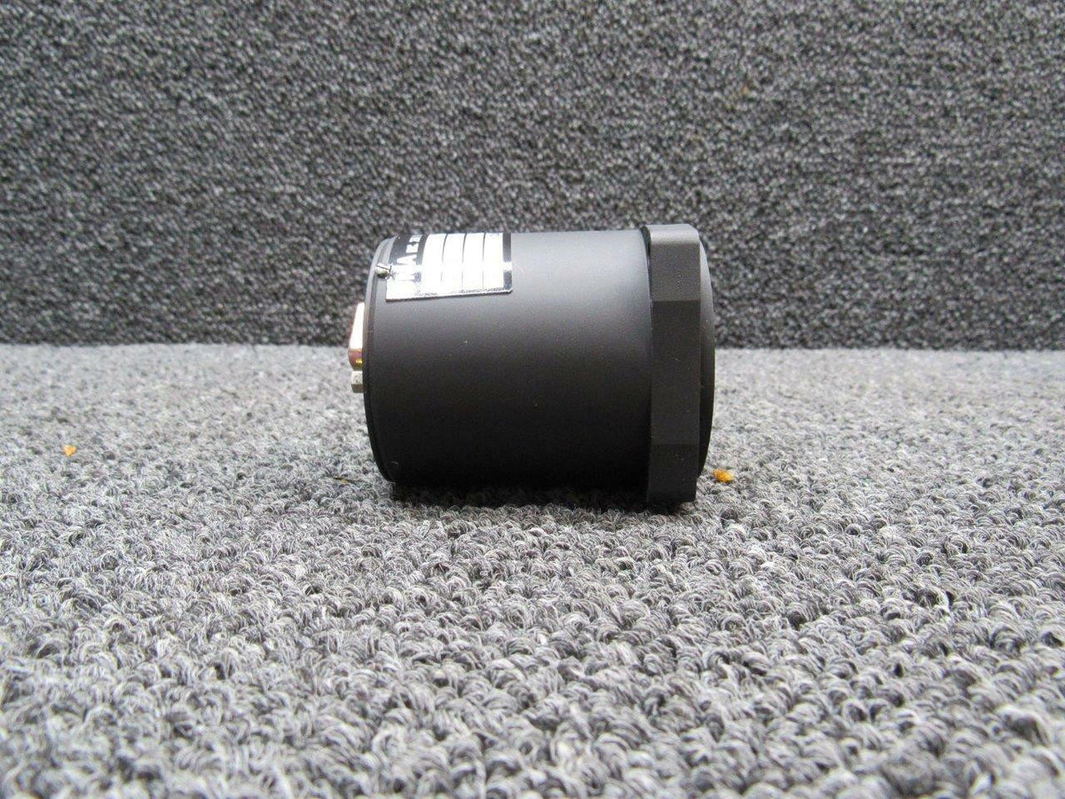 UMA T04213U150P08W UMA Oil Pressure Gauge NO DIAL NEW OLD STOCK