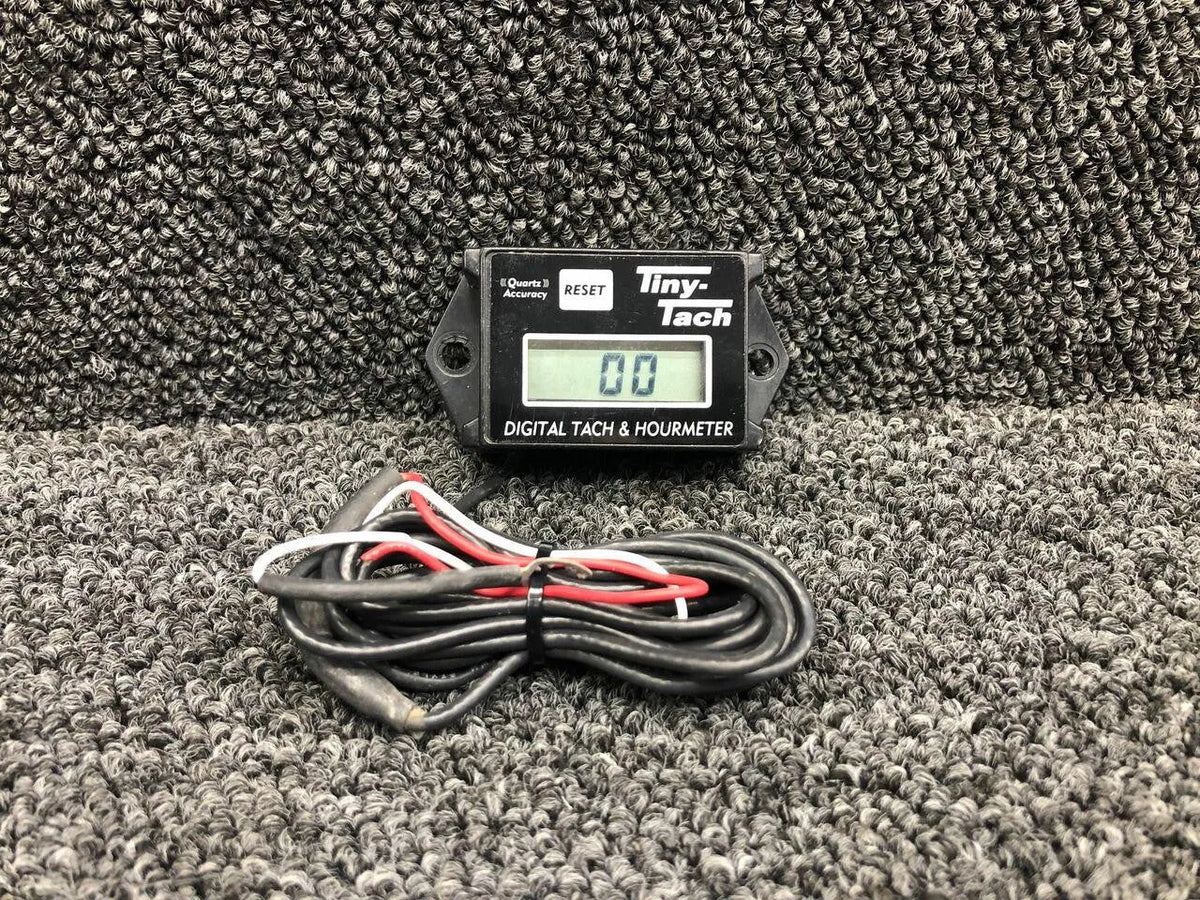 Quartz 32-0416 Cessna 320 Quartz Digital Tachometer and Hour Gauge 28V