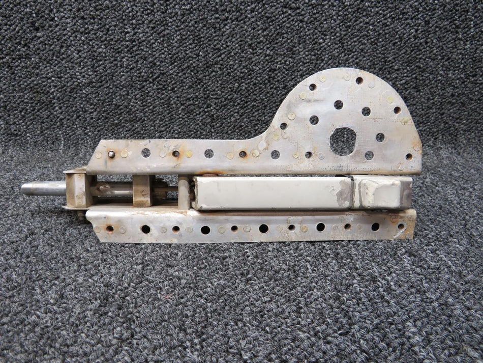 0851781-2 (Use: H966-1) Cessna 320 Nacelle Baggage Door Latch Assembly