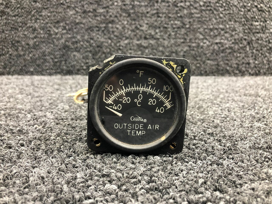 GARWIN 22-295-01 Cessna 320 Garwin Outside Air Temperature Indicator 24V CORE