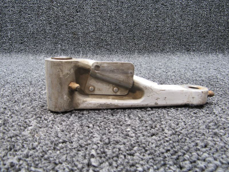 0841000-91 Cessna 310 Main Gear Torque Link Assembly Upper has Plate