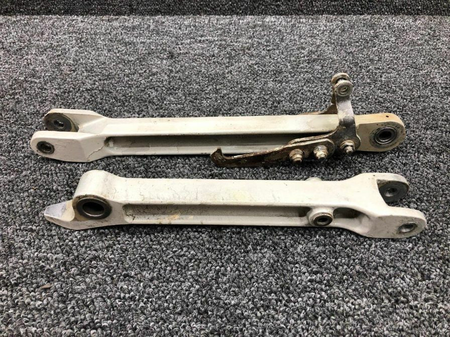 0841103-7 / 0841102-4 Cessna 320 Main Gear Side Link Assy LH W/ Uplock Hook BAS Part Sales | Airplane Parts
