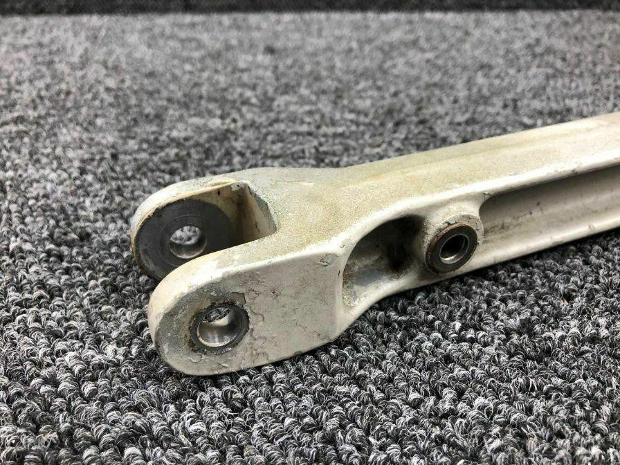 Cessna 0841103-7 / 0841102-4 Cessna 320 Main Gear Side Link Assy LH W/ Uplock Hook
