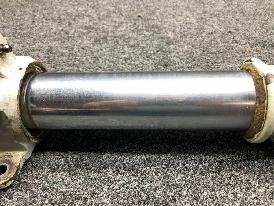 Cessna 0841000-105 Cessna 320 Main Landing Gear Strut Assembly LH