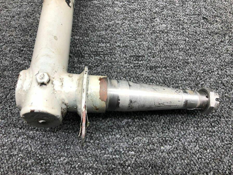 Cessna 0841000-105 Cessna 320 Main Landing Gear Strut Assembly LH
