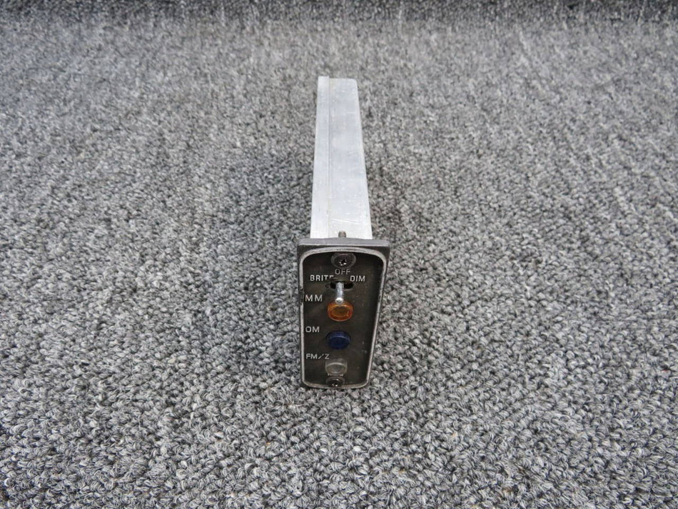 066-1065-00 King Radio KR-22 Marker Beacon Receiver has Mod (Vertical, 14,28V)