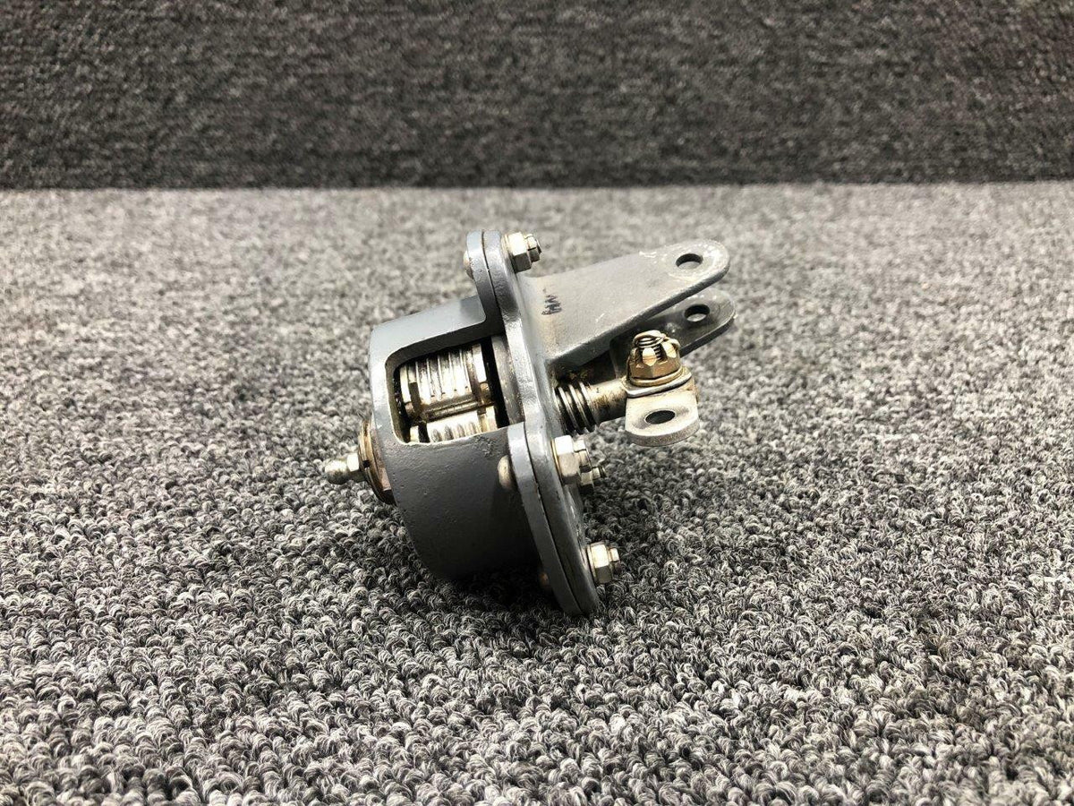 Beechcraft 35-524386-3 USE 35-524386-5 Beech H35 Elevator Trim Tab Actuator Assy