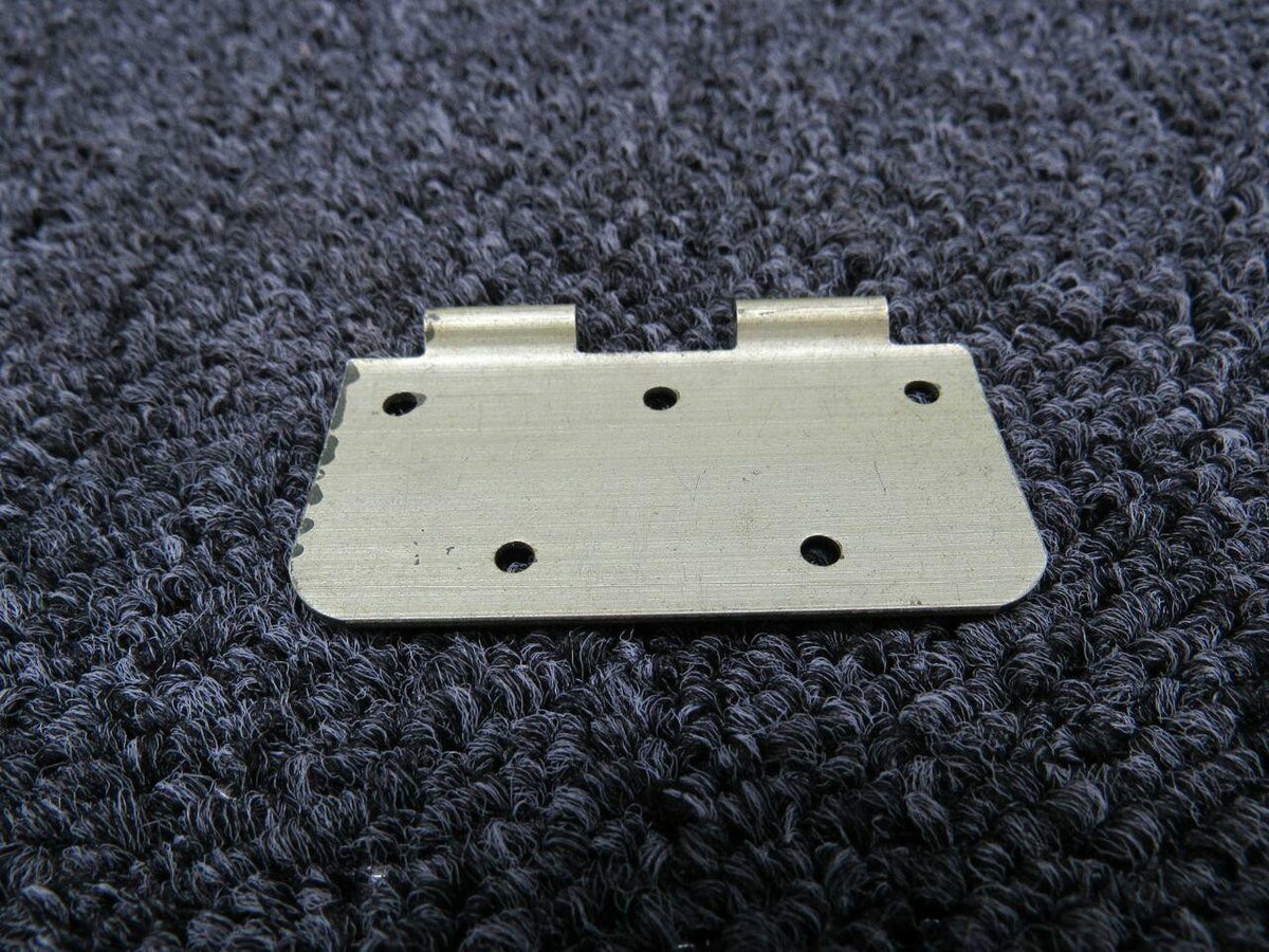 Cessna 0611268 Cessna L-19 / 305 Hinge Half NEW OLD STOCK SA