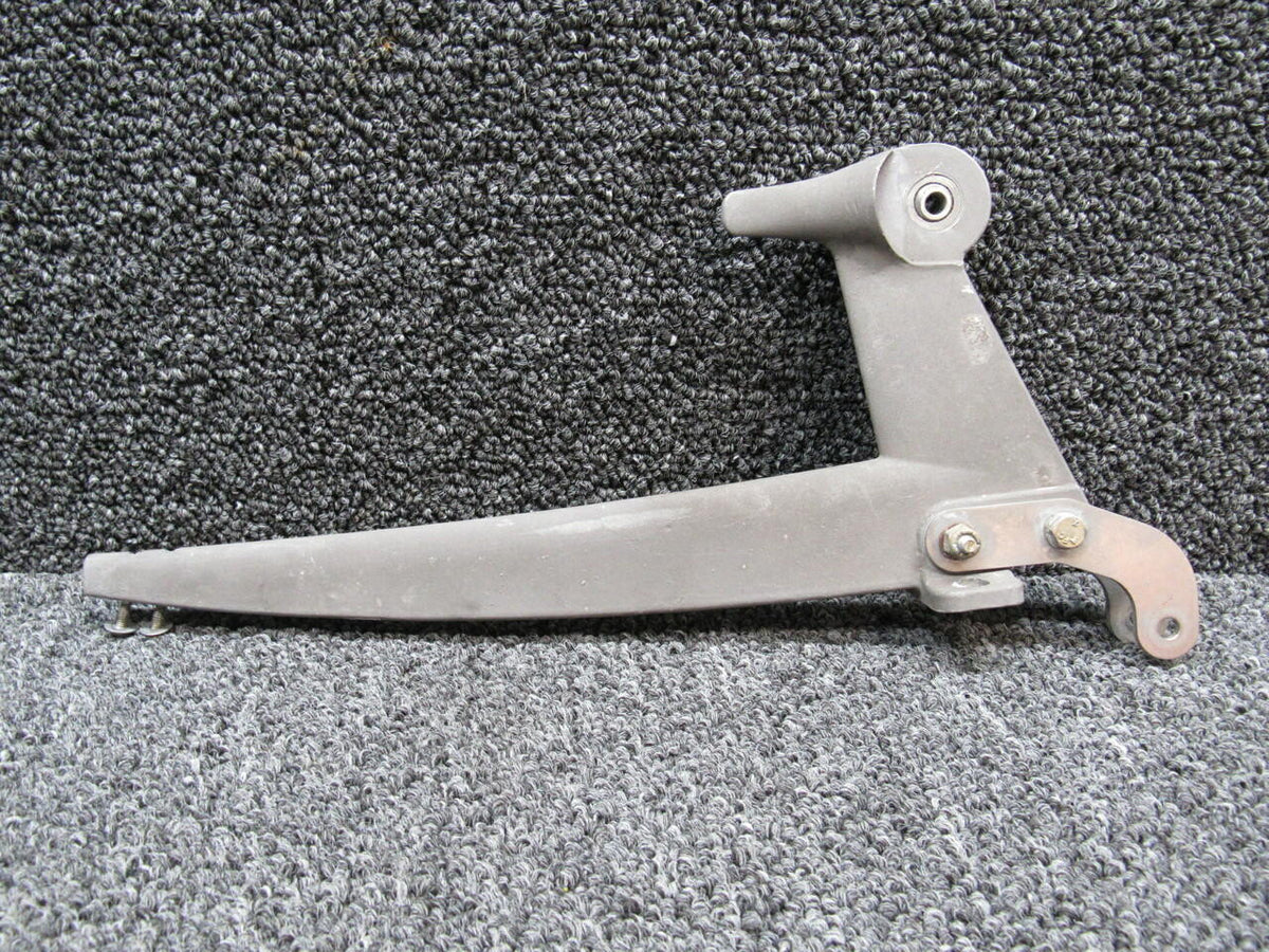 Columbia LA57265230 Columbia 350 Hinge Assembly Aft Flap WS 65.5 CAST
