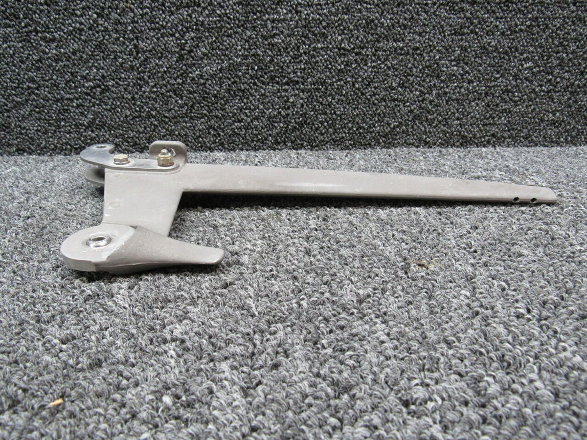 Columbia LA57265230 Columbia 350 Hinge Assembly Aft Flap WS 65.5 CAST