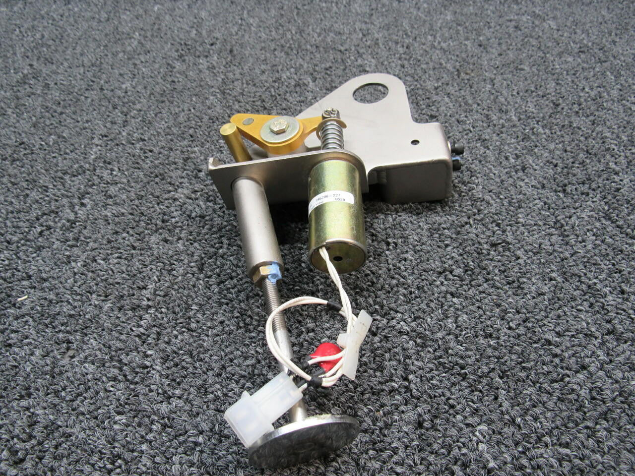 LA53274301, LA53274303 Columbia 350 Rudder Limiter Assembly (Volts
