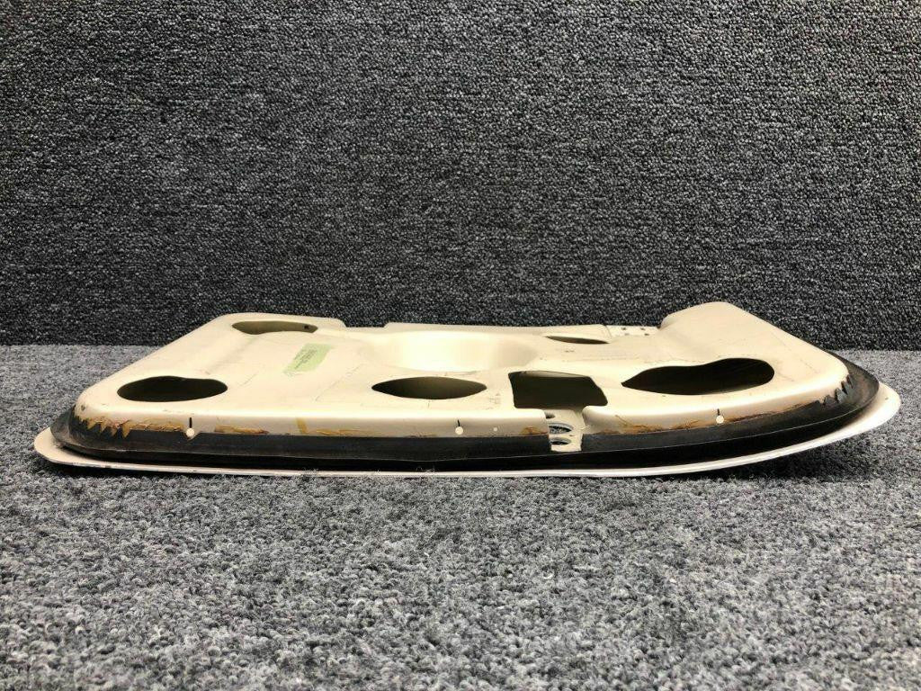Cessna 0717037-6 USE 0717037-8 Cessna 172S Baggage Door Assembly