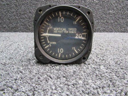 United Instruments 7000P USE CA-52-1A United Instruments Vertical Speed Indicator