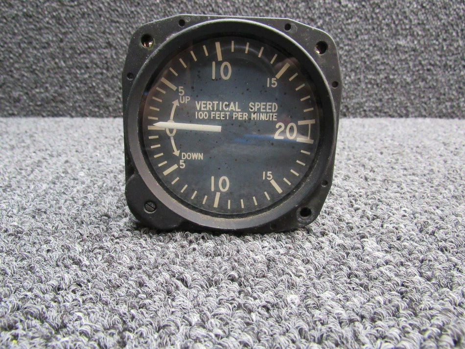 United Instruments 7000P USE CA-52-1A United Instruments Vertical Speed Indicator