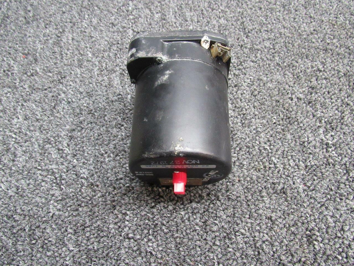 United Instruments 7000P USE CA-52-1A United Instruments Vertical Speed Indicator