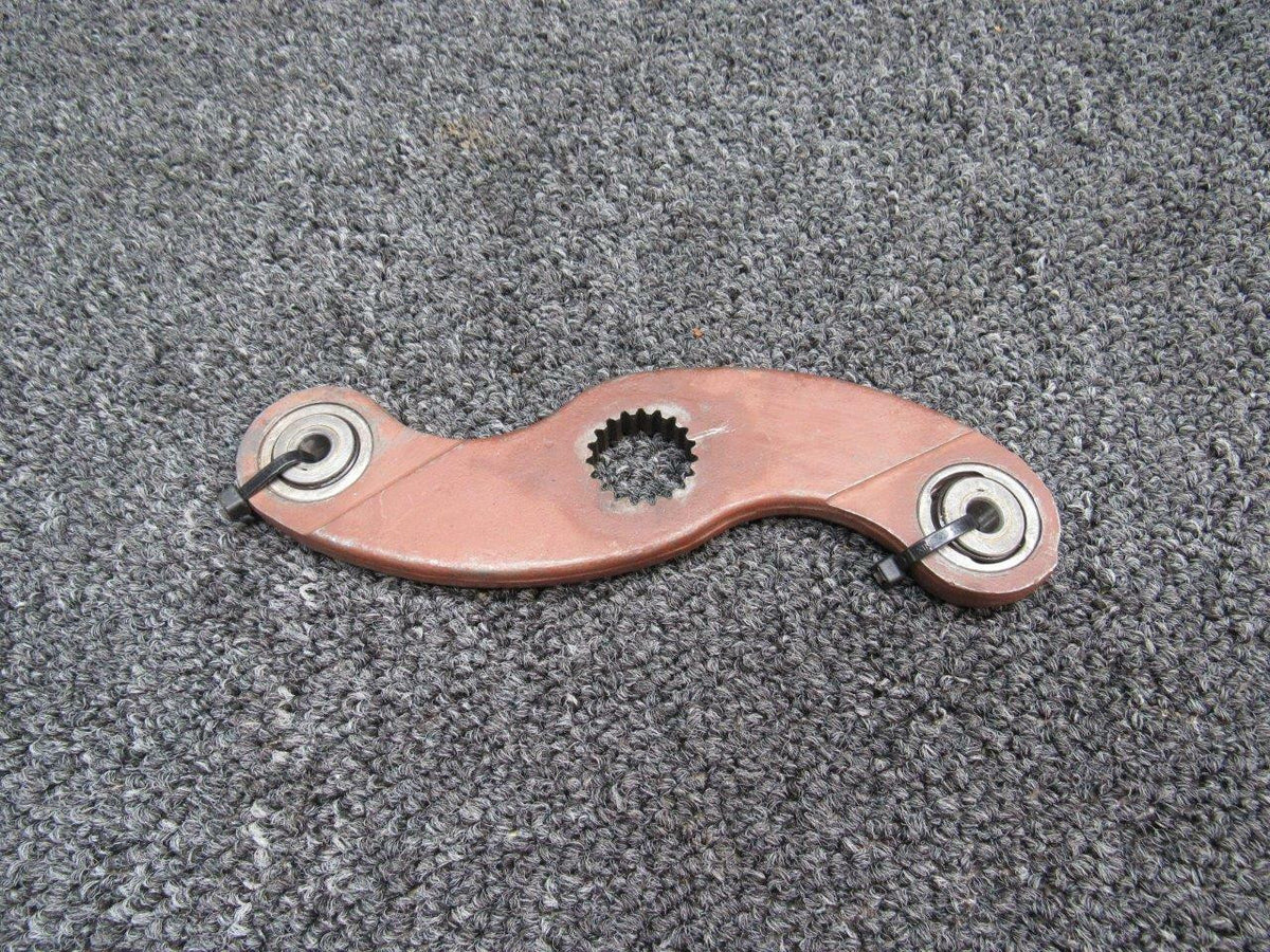 Cessna 5045008-3 Cessna 340 Main Gear Actuator Retract Bellcrank