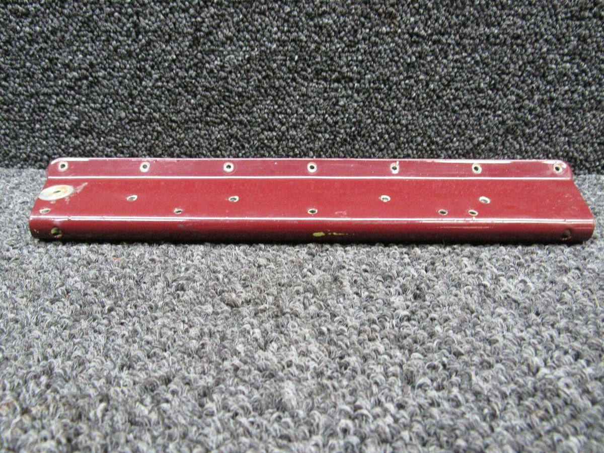 Beechcraft 33-130000-19 Beechcraft 55 Aileron Clip SA